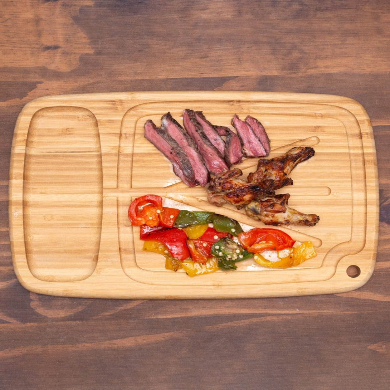 Tábua de Corte: Churrasco e Legumes 