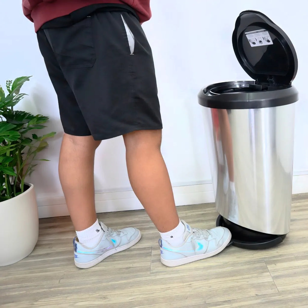 lixeira-com-pedal-label-prata-45-litros-leve-compre