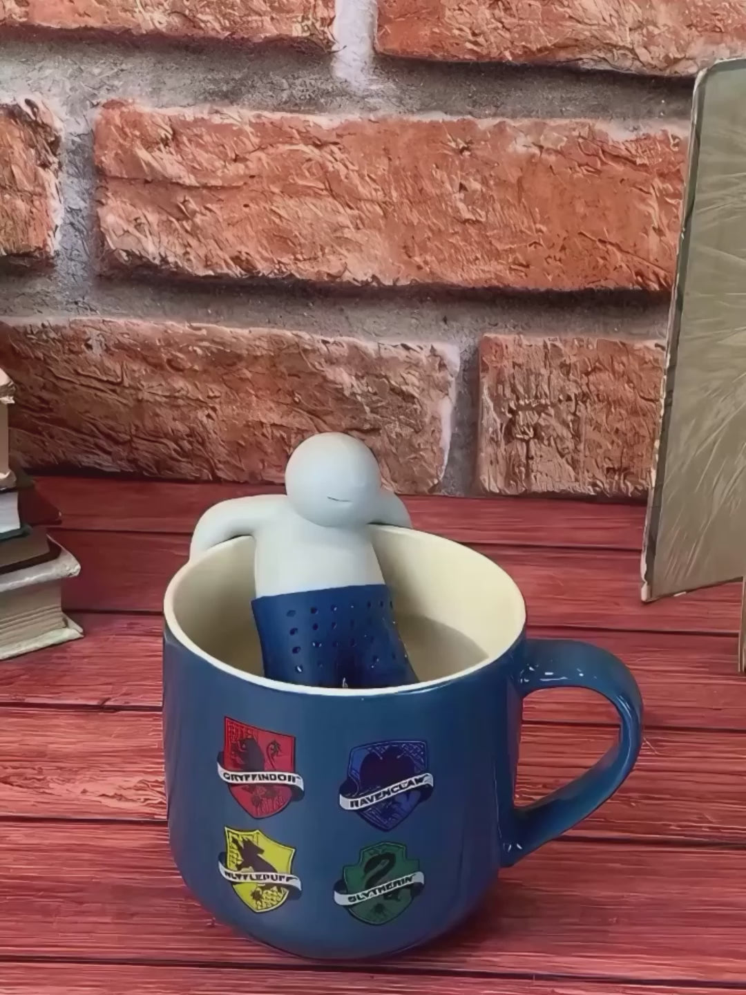 Caneca 350ml com Infusor Hogwarts Houses Harry Potter